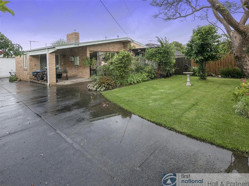 16 Gardiner Avenue, Dandenong North VIC 3175