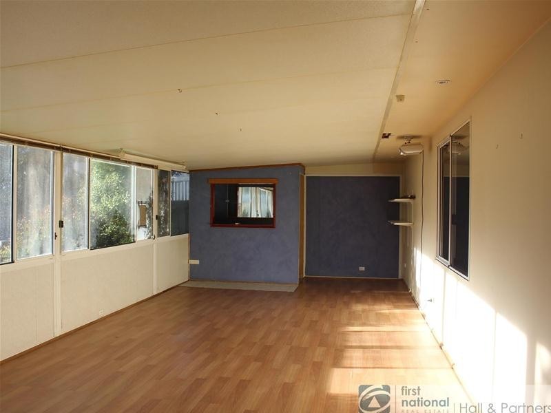 8 Mundaring Drive, Cranbourne VIC 3977