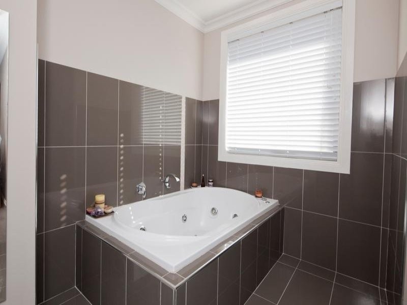 15 Orbison Court, Endeavour Hills VIC 3802