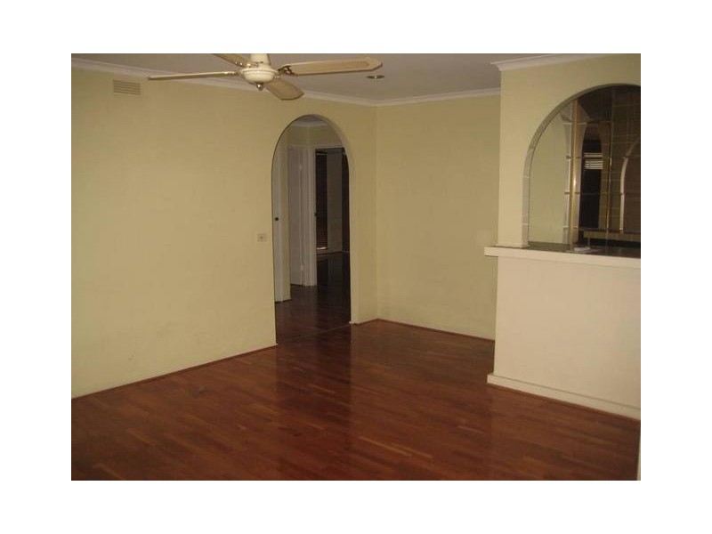 8 Wycombe Rise, Hampton Park VIC 3976