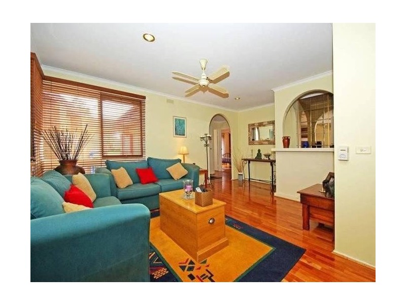8 Wycombe Rise, Hampton Park VIC 3976