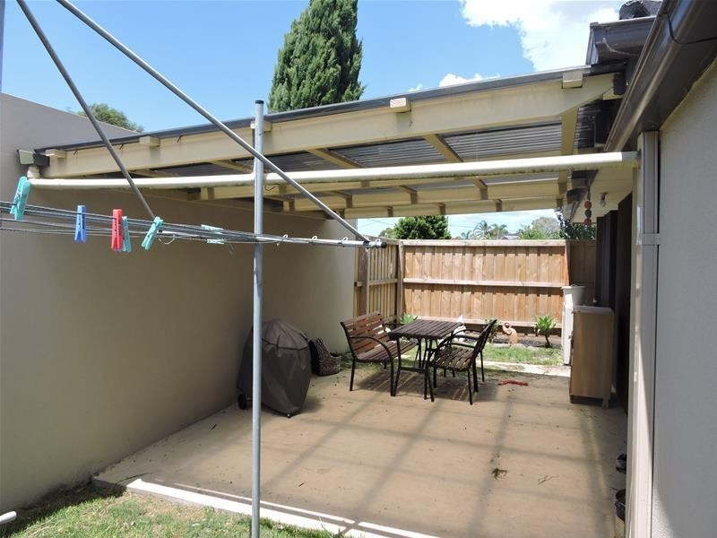 1/113 Clow Street, Dandenong VIC 3175