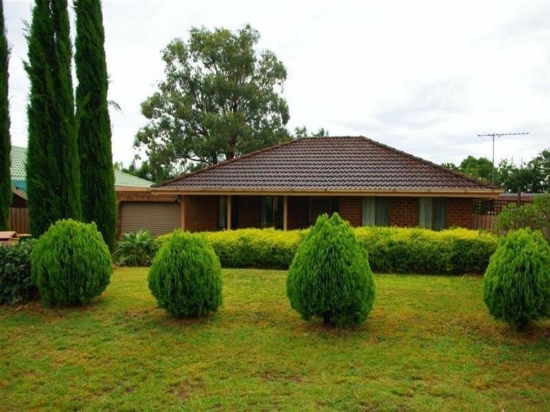 19 Inverness Street, Endeavour Hills VIC 3802