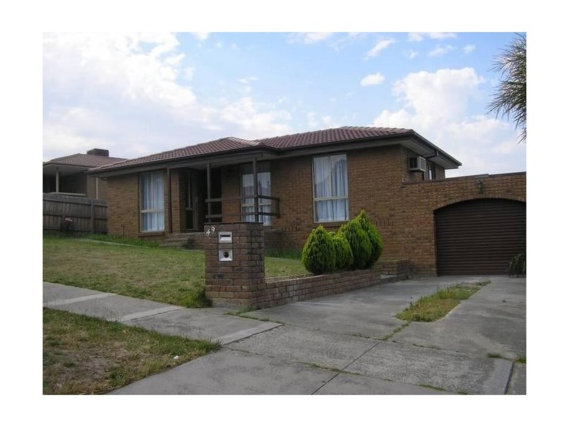 49 Daniel Solander Drive, Endeavour Hills VIC 3802