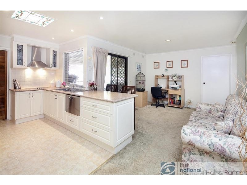 47 John Fawkner Drive, Endeavour Hills VIC 3802