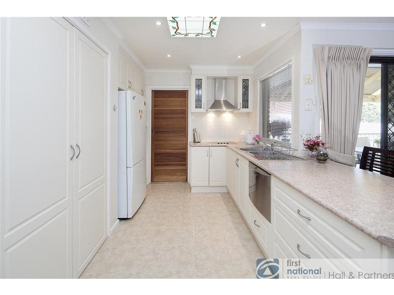 47 John Fawkner Drive, Endeavour Hills VIC 3802