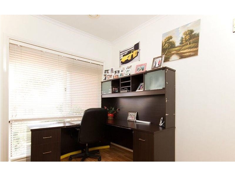 19 Vivienne Way, Berwick VIC 3806