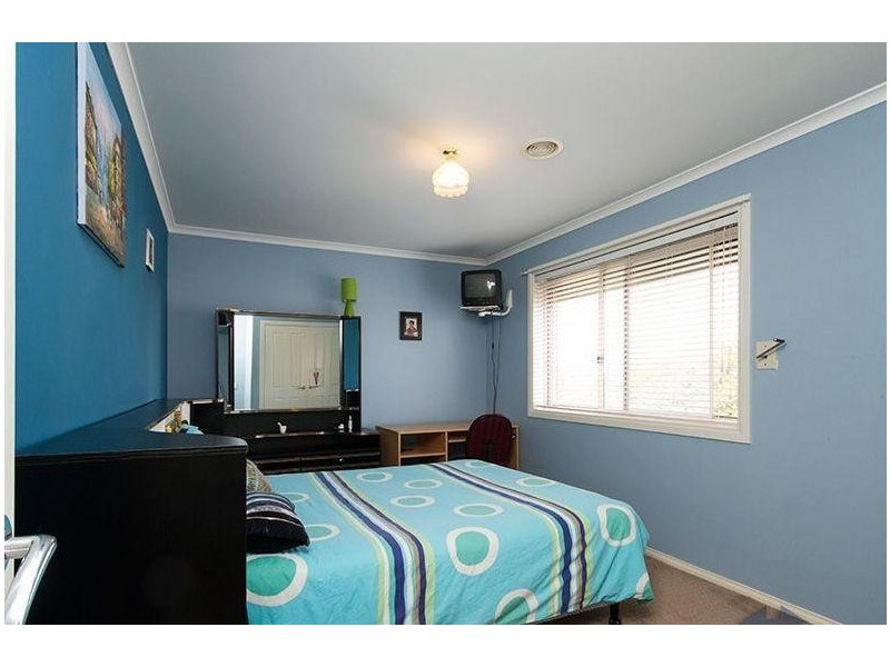 19 Vivienne Way, Berwick VIC 3806