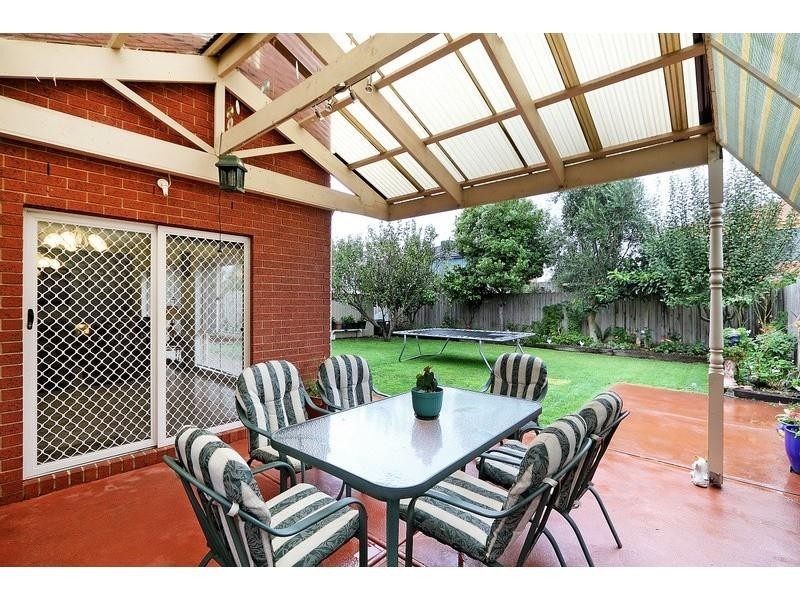 19 Vivienne Way, Berwick VIC 3806