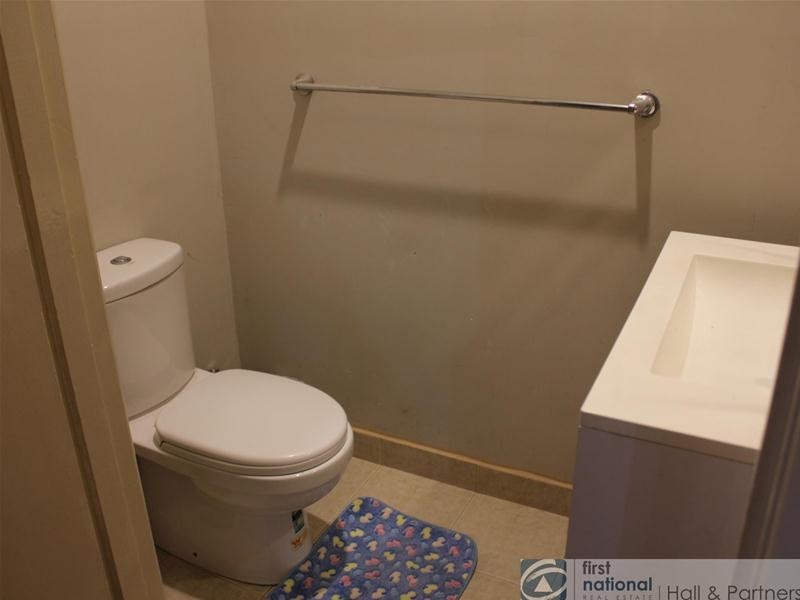 1/89 Gladstone Road, Dandenong VIC 3175