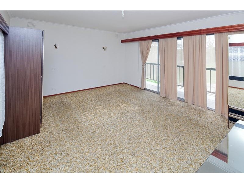 2 Lexton Avenue, Dandenong VIC 3175