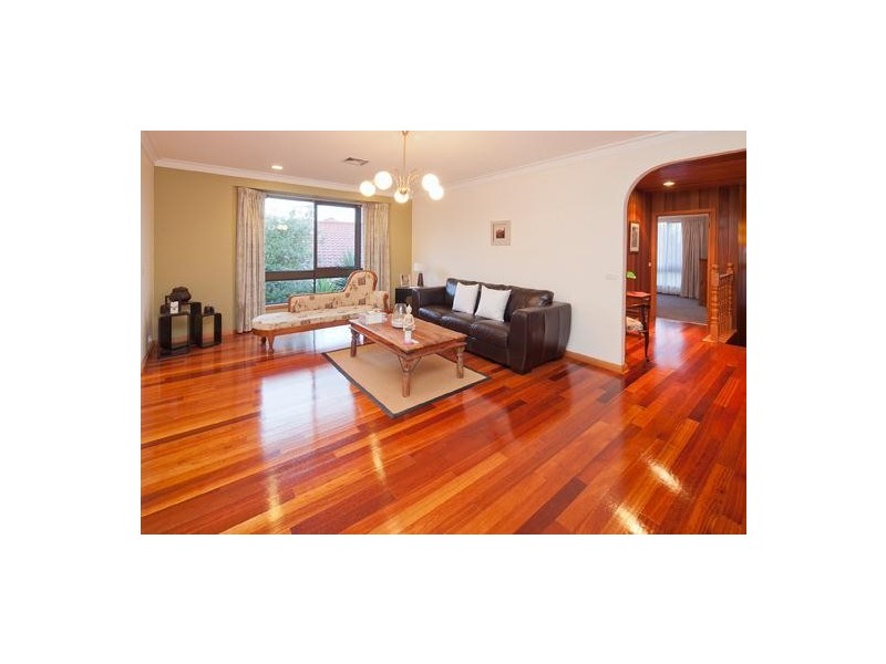 10 Cassin Court, Dandenong North VIC 3175