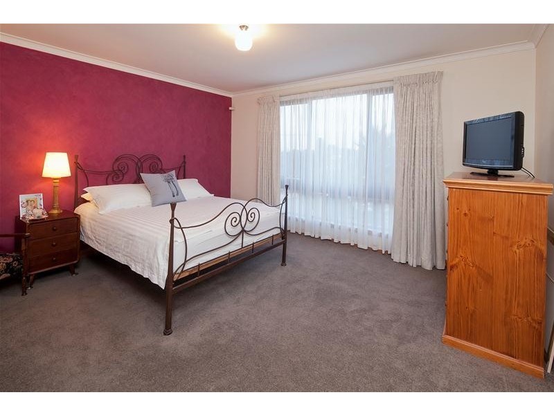 10 Cassin Court, Dandenong North VIC 3175