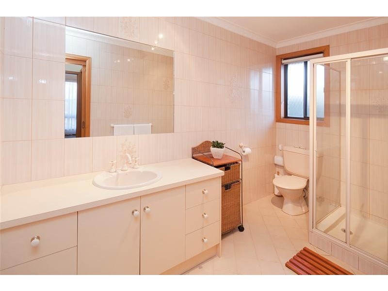 10 Cassin Court, Dandenong North VIC 3175