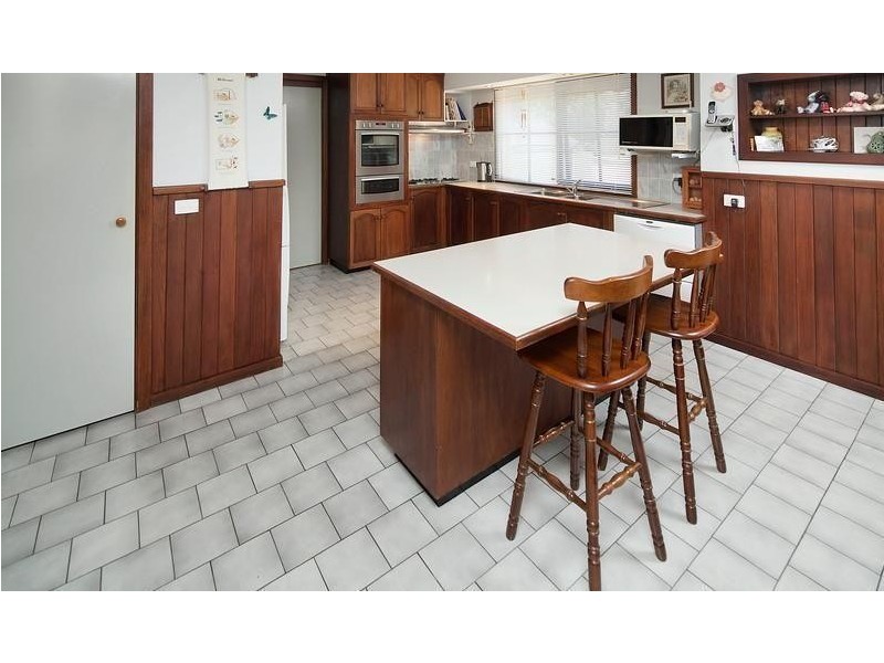 45 William Hovell Drive, Endeavour Hills VIC 3802