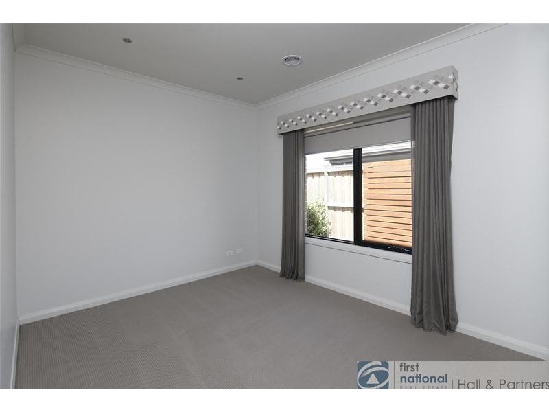 26 Grandvue Boulevard, Pakenham VIC 3810