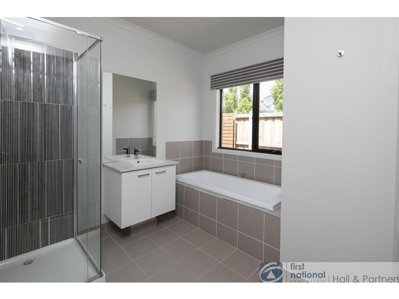 26 Grandvue Boulevard, Pakenham VIC 3810