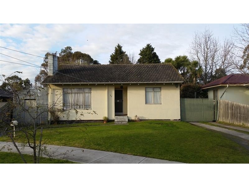 27 Tarata Drive, Doveton VIC 3177