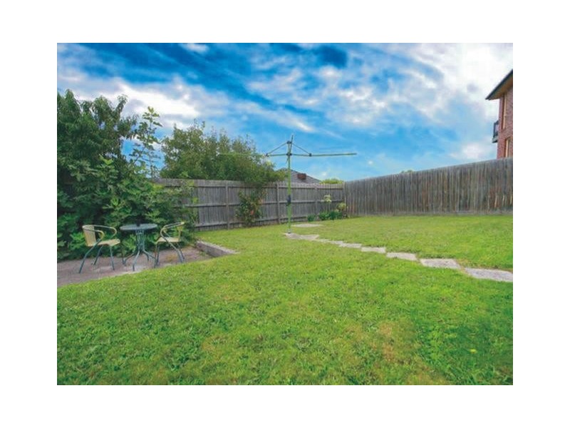 23 Rawdon Hill Drive, Dandenong North VIC 3175