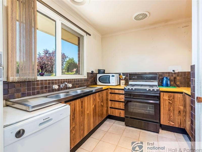 8 Eppalock Court, Noble Park North VIC 3174