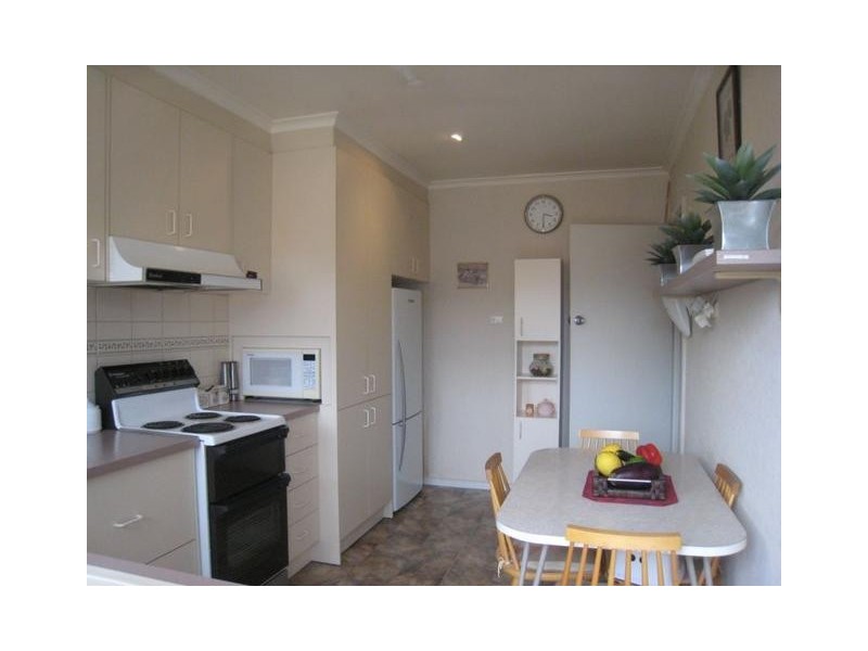 2/52 Potter Street, Dandenong VIC 3175