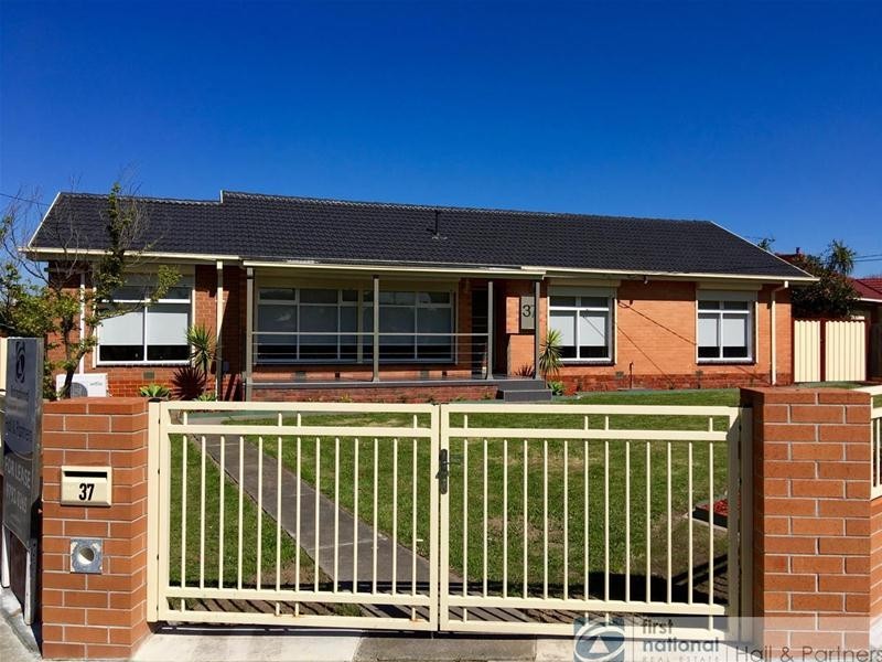 37 Boronia Avenue, Dandenong North VIC 3175