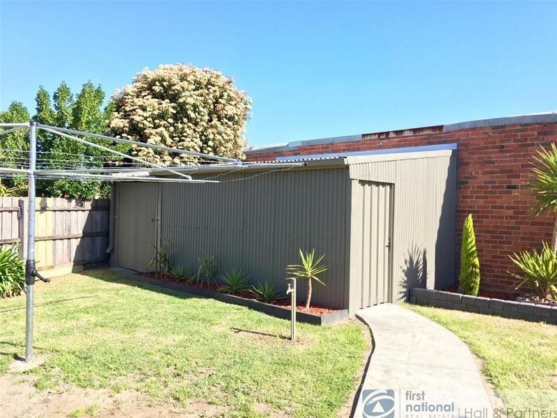 37 Boronia Avenue, Dandenong North VIC 3175