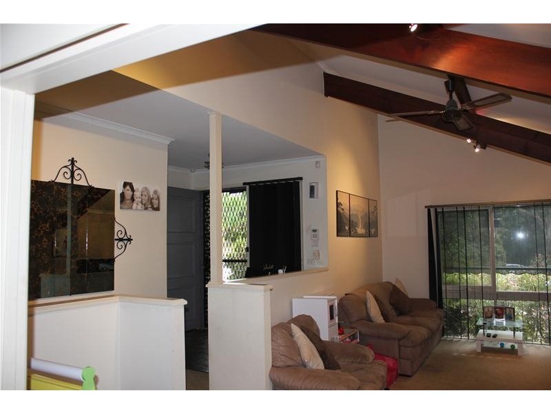 2 Albany Court, Endeavour Hills VIC 3802