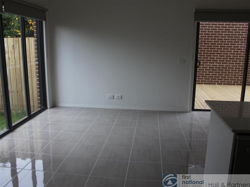 1b Carson Street, Dandenong VIC 3175