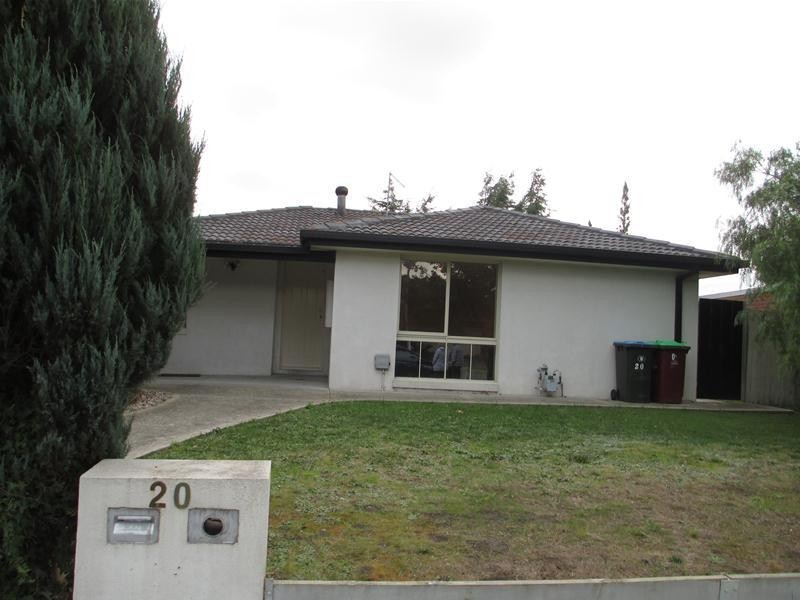 20 Kennington Park Drive, Endeavour Hills VIC 3802