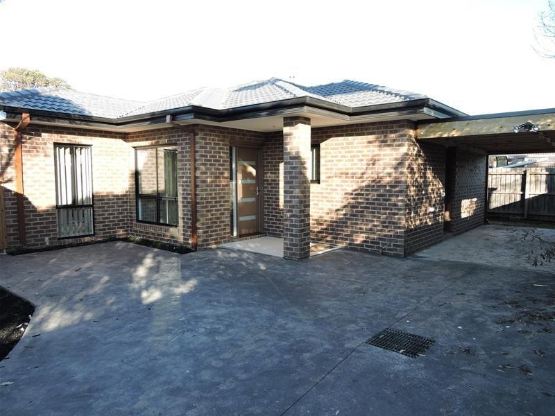 2/10 Mary Street, Hampton Park VIC 3976