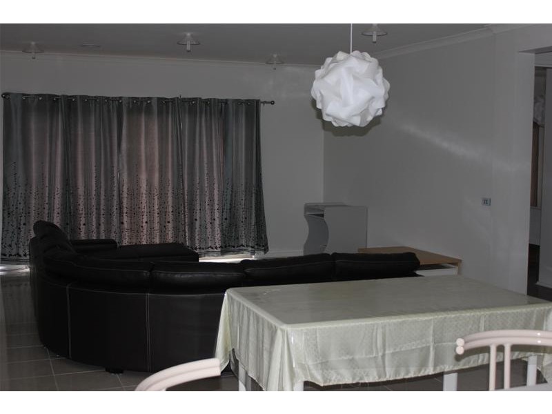 3 Little Gem Way, Berwick VIC 3806