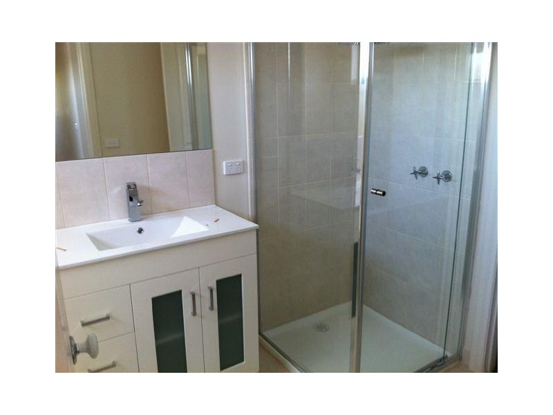 2 Carroll Avenue, Dandenong VIC 3175