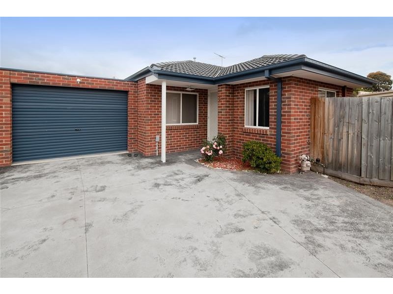 3/7 Prunus Grove, Doveton VIC 3177