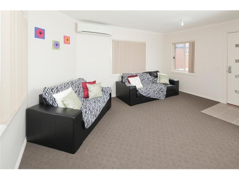 3/7 Prunus Grove, Doveton VIC 3177