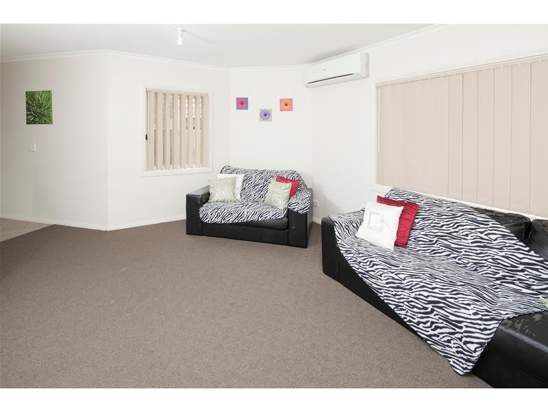 3/7 Prunus Grove, Doveton VIC 3177