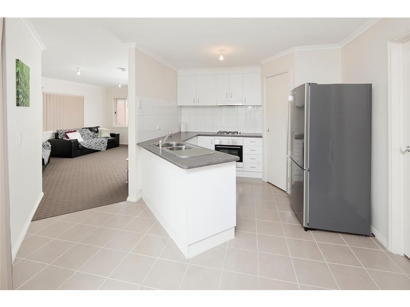 3/7 Prunus Grove, Doveton VIC 3177