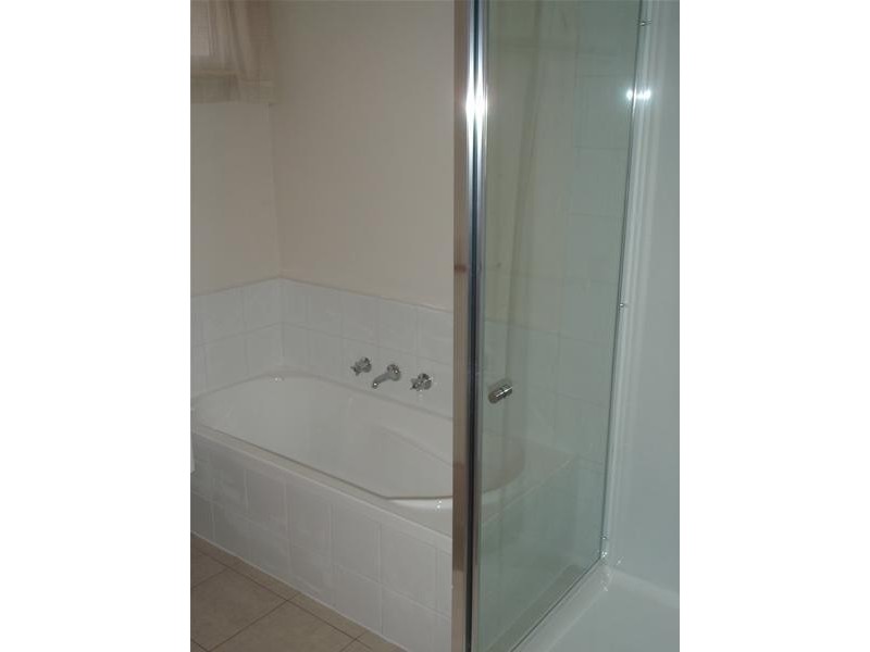 2/4 McKay Court, Dandenong North VIC 3175