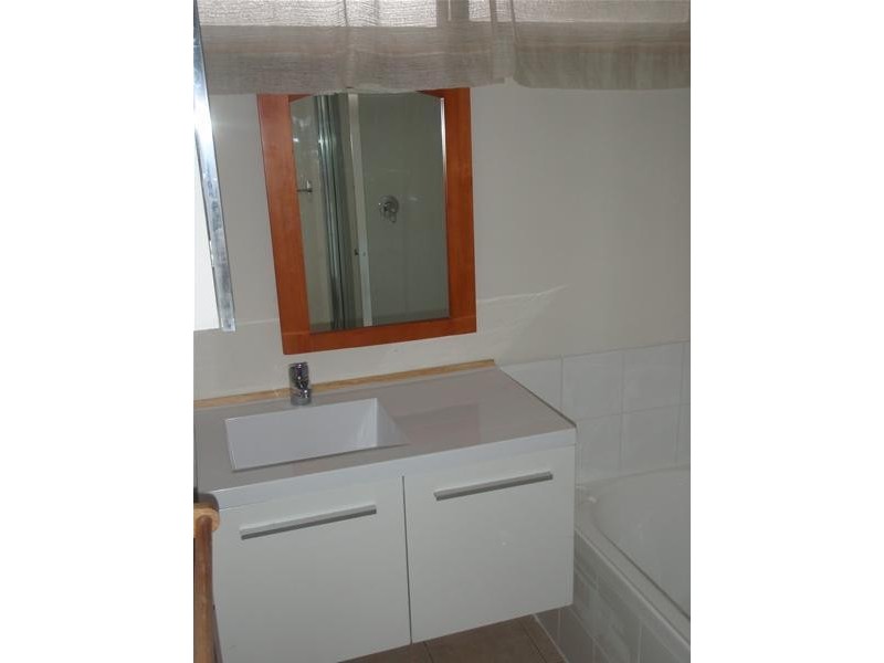 2/4 McKay Court, Dandenong North VIC 3175