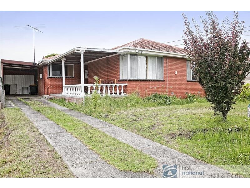 27 First Avenue, Dandenong North VIC 3175