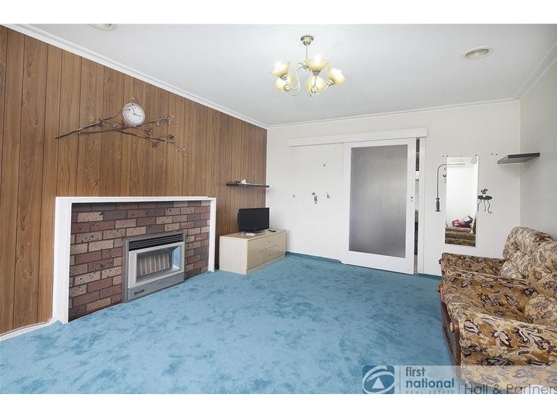 27 First Avenue, Dandenong North VIC 3175