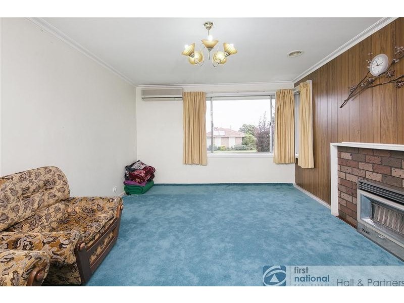 27 First Avenue, Dandenong North VIC 3175
