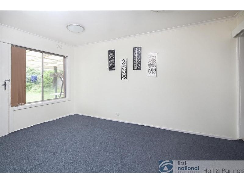 27 First Avenue, Dandenong North VIC 3175
