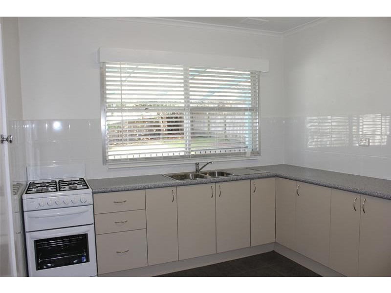 5 Camelia Court, Doveton VIC 3177