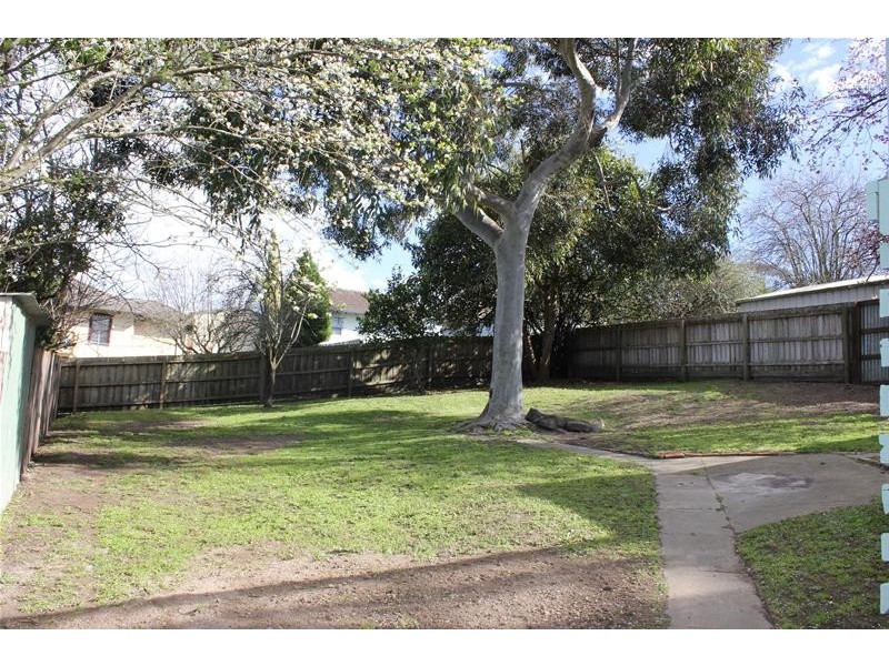 5 Camelia Court, Doveton VIC 3177