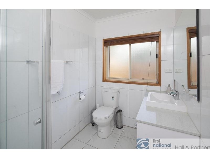 2 First Avenue, Dandenong North VIC 3175