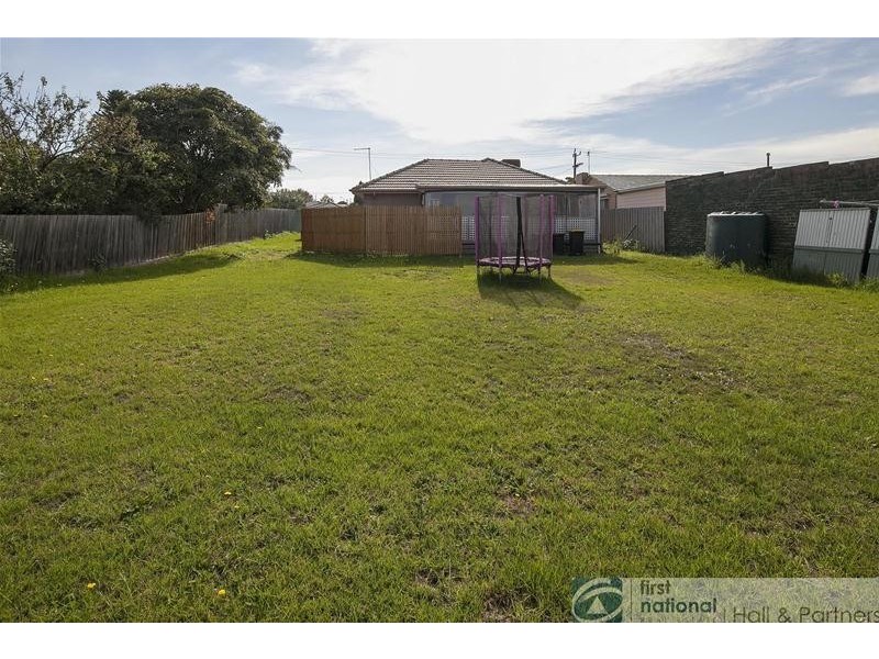 2 First Avenue, Dandenong North VIC 3175