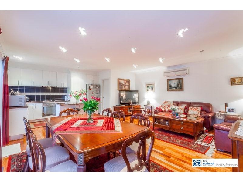 2/58 Oakwood Avenue, Dandenong North VIC 3175
