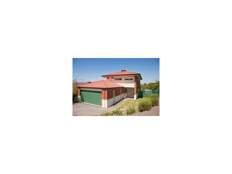 16 Hellyer Way, Endeavour Hills VIC 3802