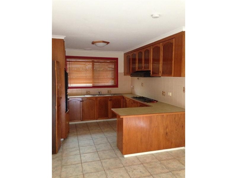 57 Thomas Mitchell Drive, Endeavour Hills VIC 3802